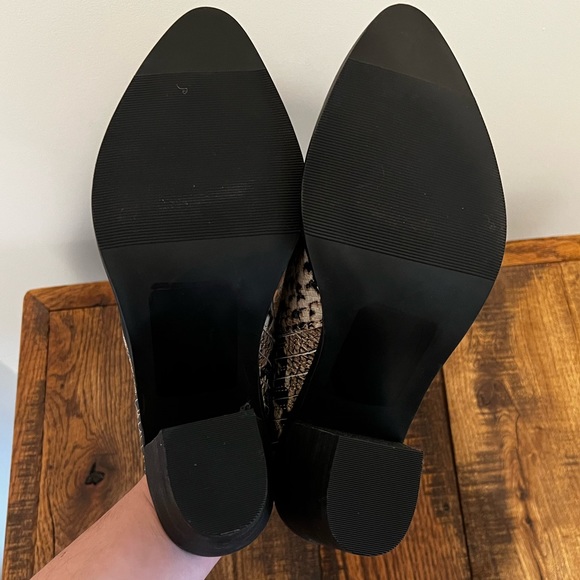 NWOT Treasure & Bond Snakeskin Heel Mule Size 8.5 - Picture 3 of 7